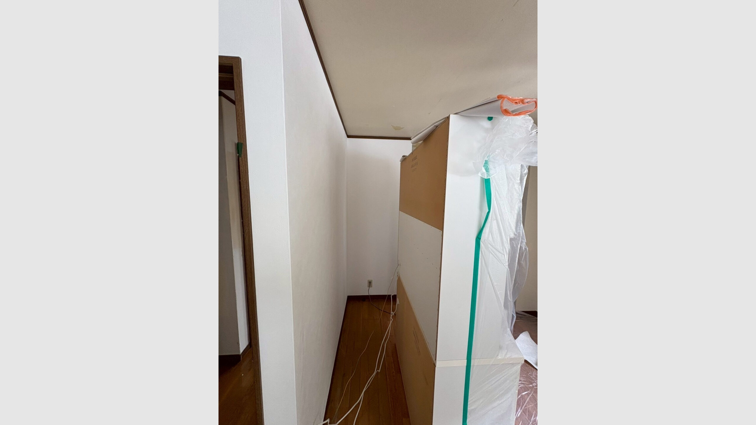 LDKと2部屋のクロス貼り替え+窓枠ダイノックシート貼り